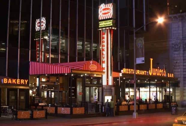 Junior's Restaurant & Cheesecake in New York