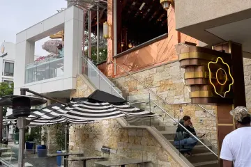 Restaurant in Morning Glory in San Diego