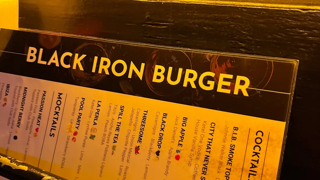 Restaurant in Black Iron Burger in New York