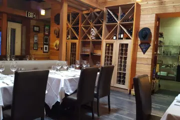 Restaurant in Juniper and Ivy in San Diego