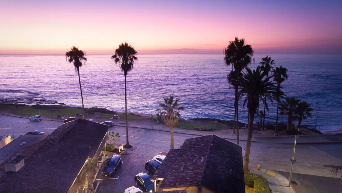 Restaurant in The Cottage La Jolla in San Diego