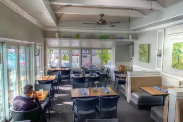 Restaurant in The Cottage La Jolla in San Diego