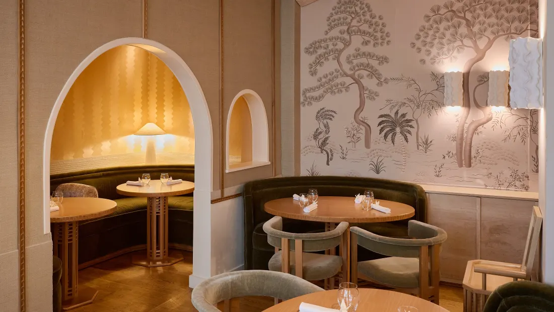 Restaurant in Akabeko Restaurant in Paris