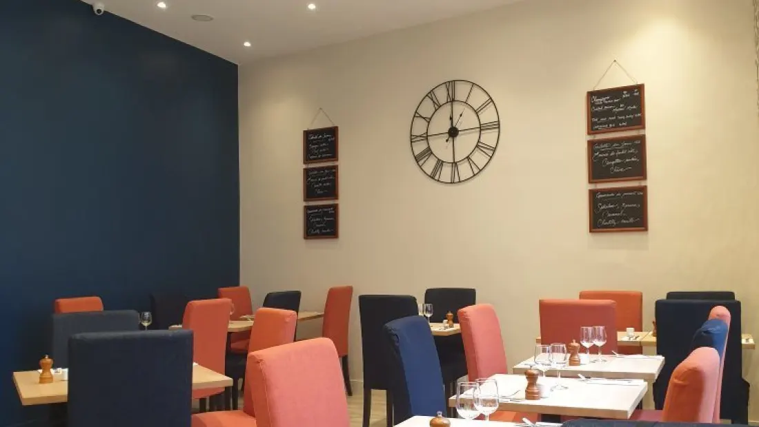 Restaurant in Midi 12 in Paris