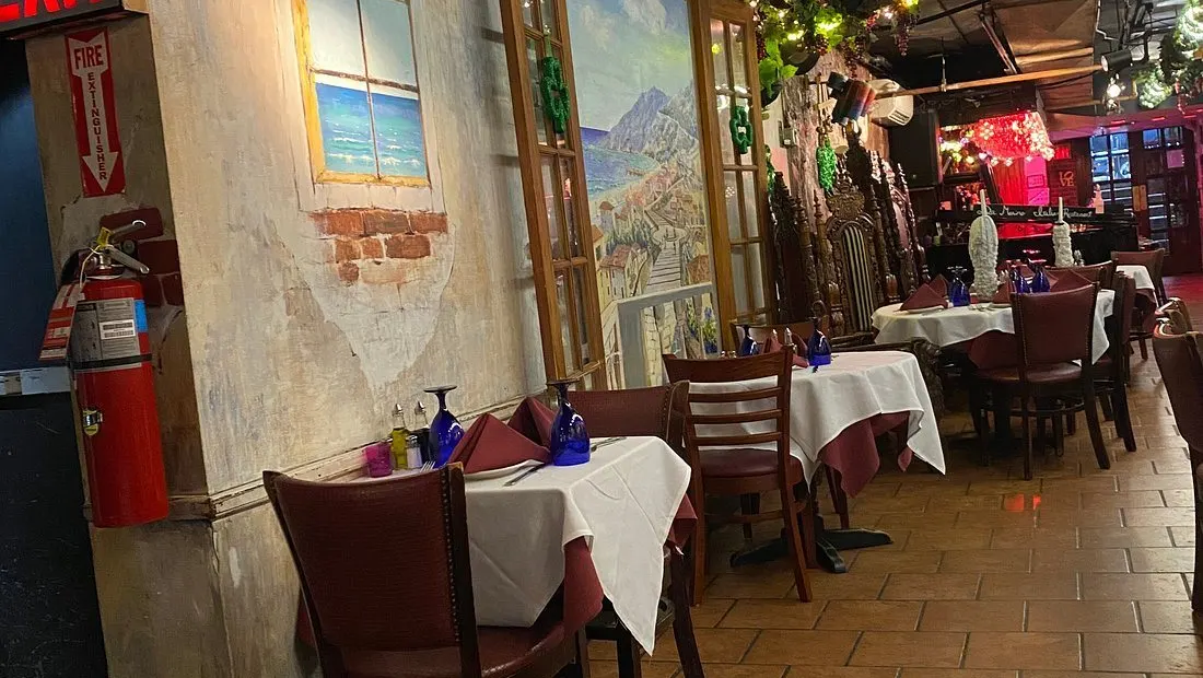 Restaurant in Da Marino NYC in New York