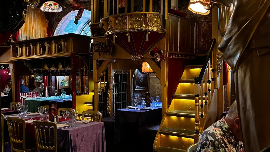 Restaurant in Sarastro Restaurant in London