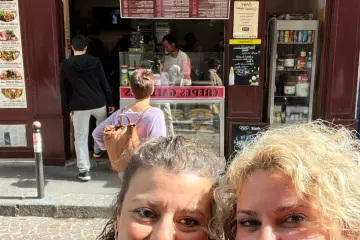 Restaurant in Chez Nicos in Paris