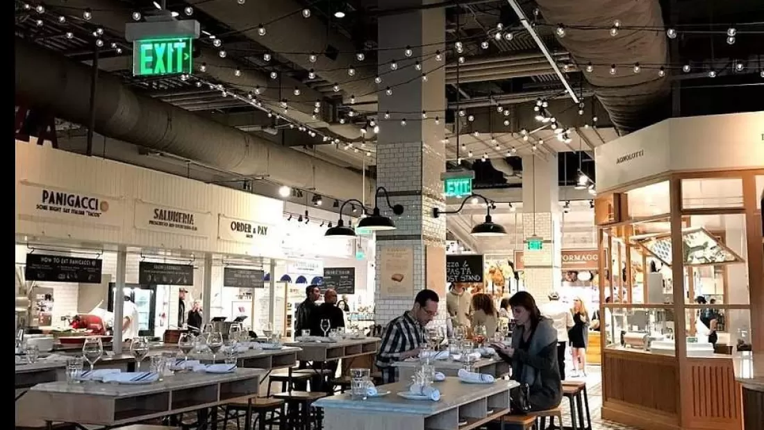 Restaurant in Eataly Los Angeles in Los Angeles