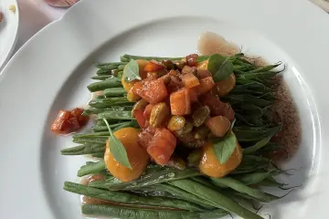 Restaurant in Drouant in Paris