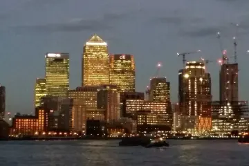 Restaurant in Roe in London