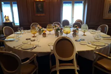 Restaurant in Drouant in Paris