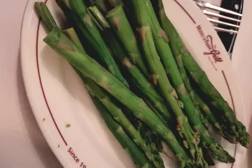 Restaurant in Musso & Frank Grill in Los Angeles