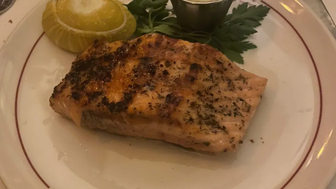 Restaurant in Musso & Frank Grill in Los Angeles