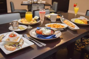 Restaurant in Mr. D's Restaurant & Lounge in New York