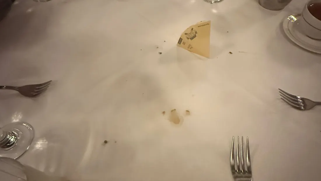 Restaurant in Musso & Frank Grill in Los Angeles