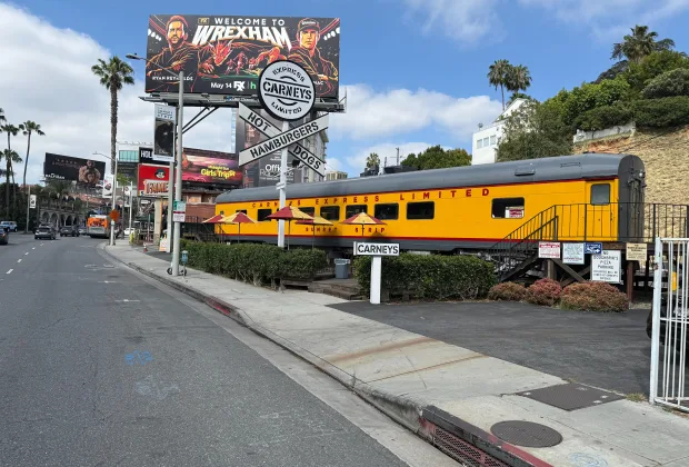 Carney's Restaurant in Los Angeles