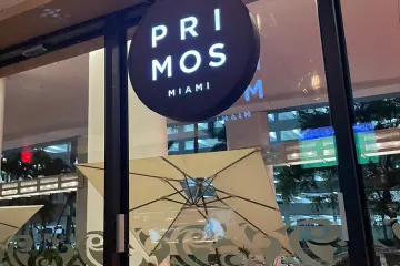 Restaurant in Primo's Italian Restaurant & Lounge in Miami