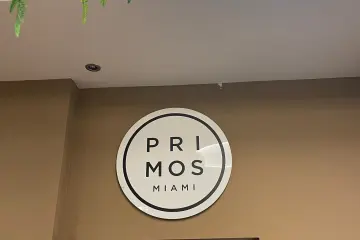 Restaurant in Primo's Italian Restaurant & Lounge in Miami