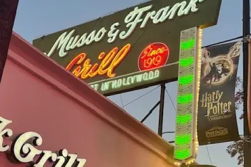 Restaurant in Musso & Frank Grill in Los Angeles