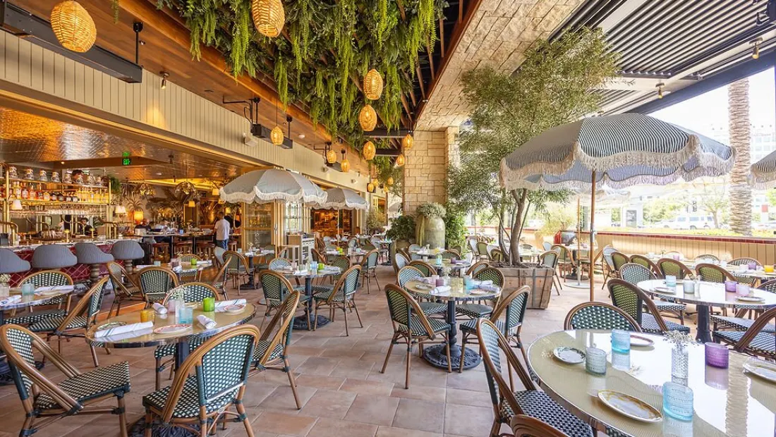 Restaurant in Lucrezia La Jolla in San Diego