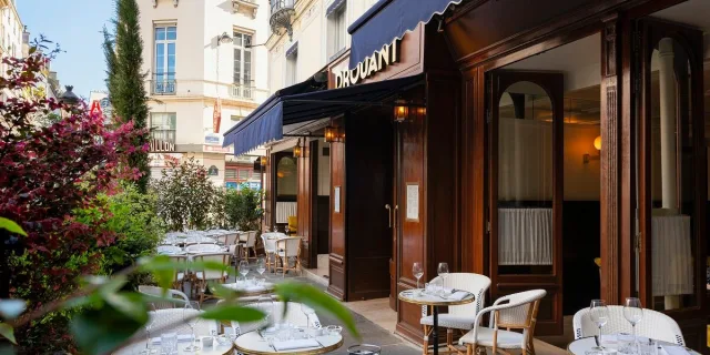 Restaurant in Drouant in Paris