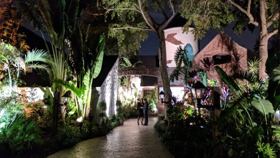 Restaurant in 94th Aero Squadron Restaurant in Miami