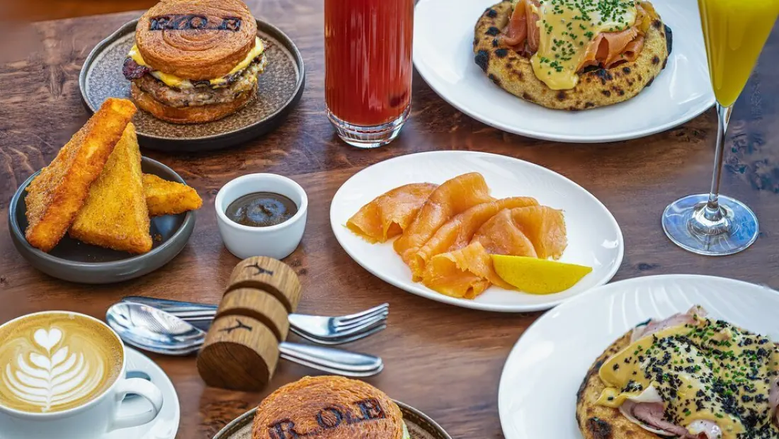 Restaurant in Roe in London