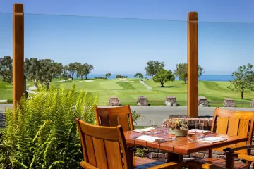 Restaurant in Covewood Restaurant in San Diego