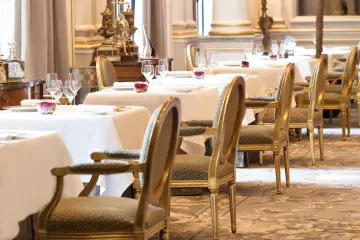 Restaurant in Le Maxan Restaurant in Paris