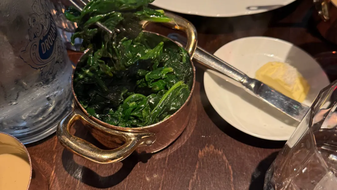 Restaurant in Drouant in Paris