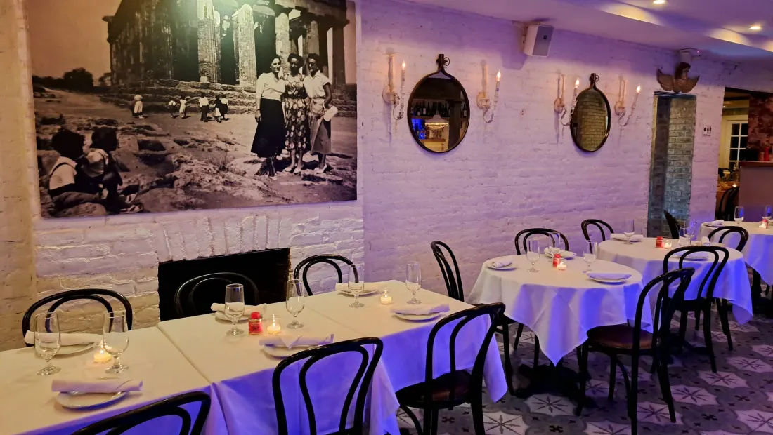 Restaurant in Times Square Diner in New York