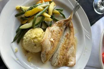 Restaurant in 94th Aero Squadron Restaurant in Miami