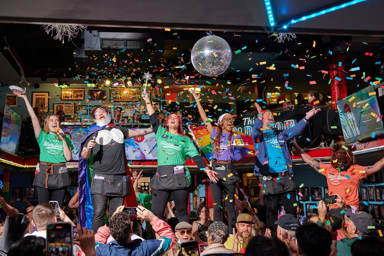 Restaurant in Ellen's Stardust Diner in New York